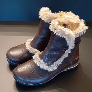 Jambu Eskimo winter boots